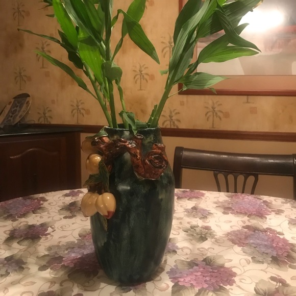 HAND CRAFTED VASE ADDED VINES AND FRUIT - Picture 9 of 16